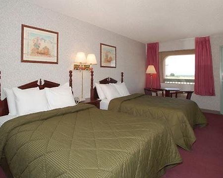 Premier Inn And Suites Erick Номер фото