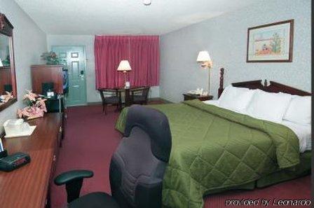 Premier Inn And Suites Erick Номер фото