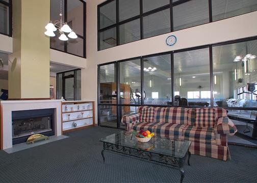 Premier Inn And Suites Erick Интерьер фото